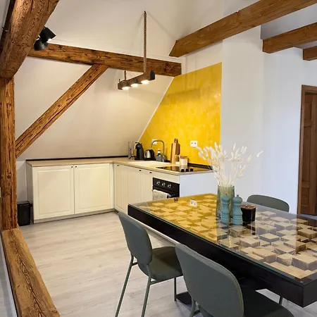 In Bojnice - Charming Wooden For 4 דירה